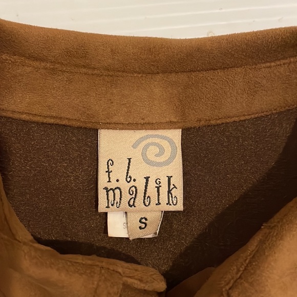 F.L.Malik Women’s Brown L/S Suede Stretch Button Up w/Collar Bell Sleeves Top S - Picture 12 of 16
